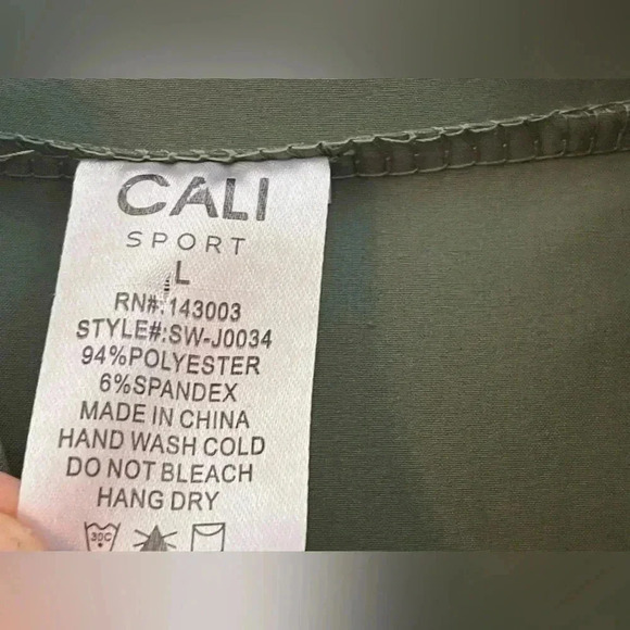 Cali Brand Green Athletic Jacket. Very Thin and Flattering. - Picture 4 of 8